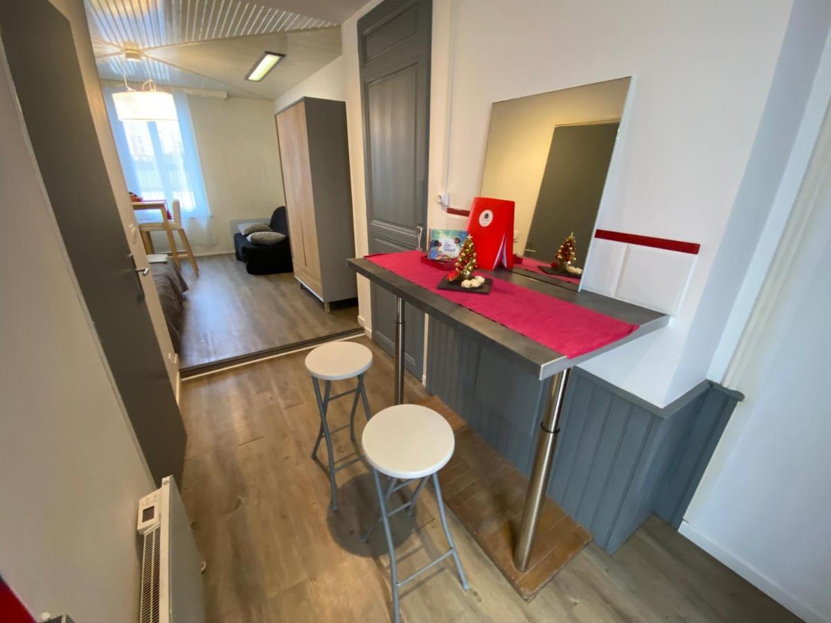Apartamento Au Bouquet Troyen - Wifi - Calme Et Tranquillite Troyes Exterior foto