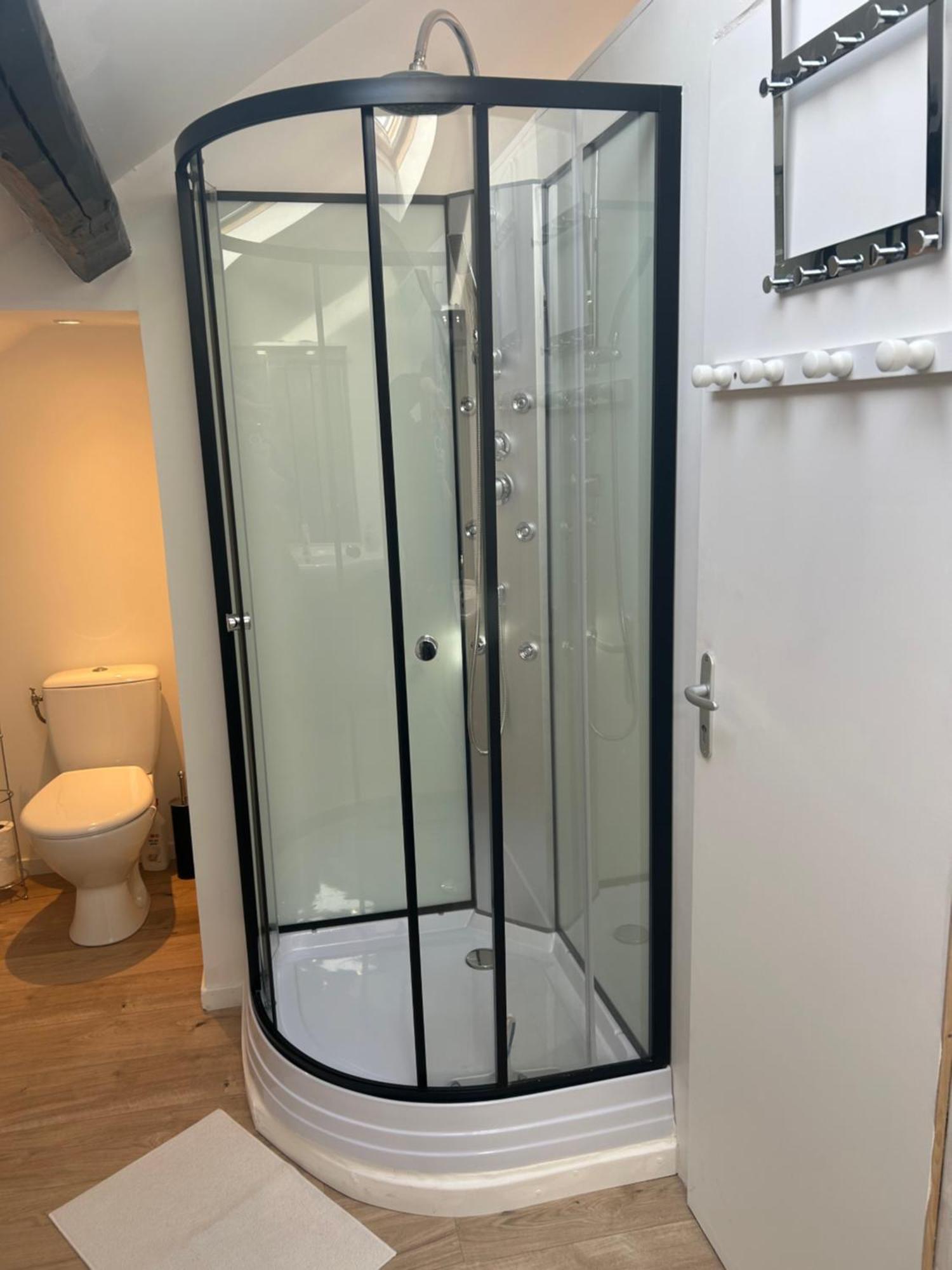 Apartamento Au Bouquet Troyen - Wifi - Calme Et Tranquillite Troyes Exterior foto