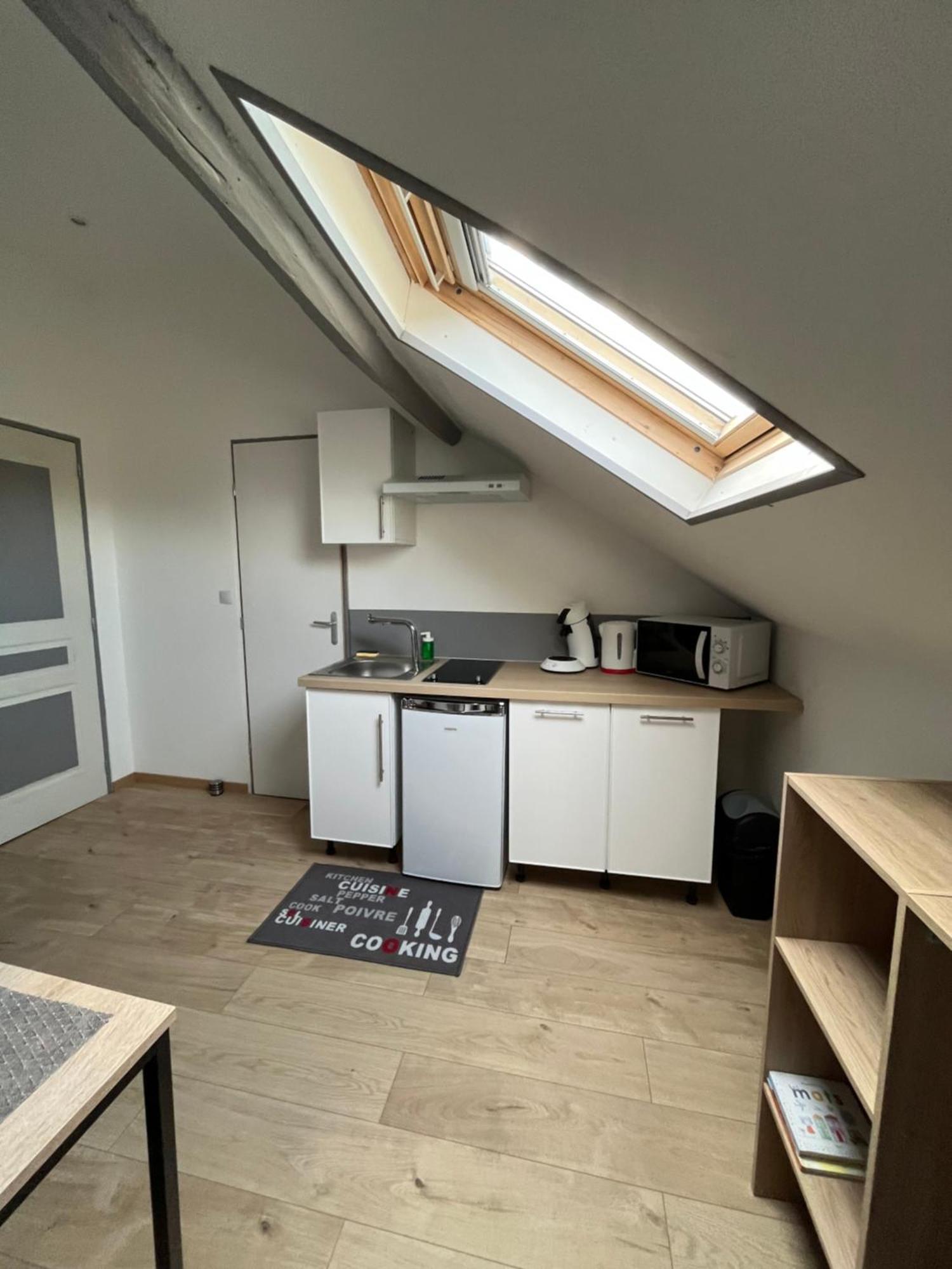 Apartamento Au Bouquet Troyen - Wifi - Calme Et Tranquillite Troyes Exterior foto